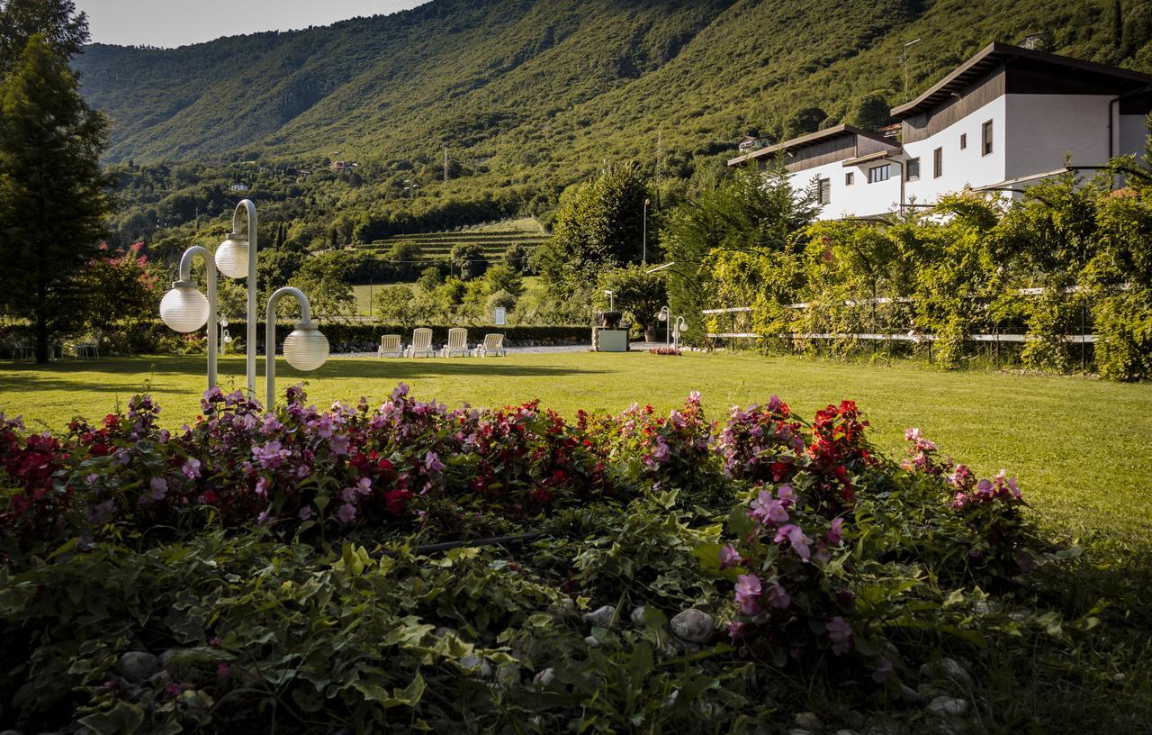 Albergo La Romanella Spinone Al Lago Экстерьер фото